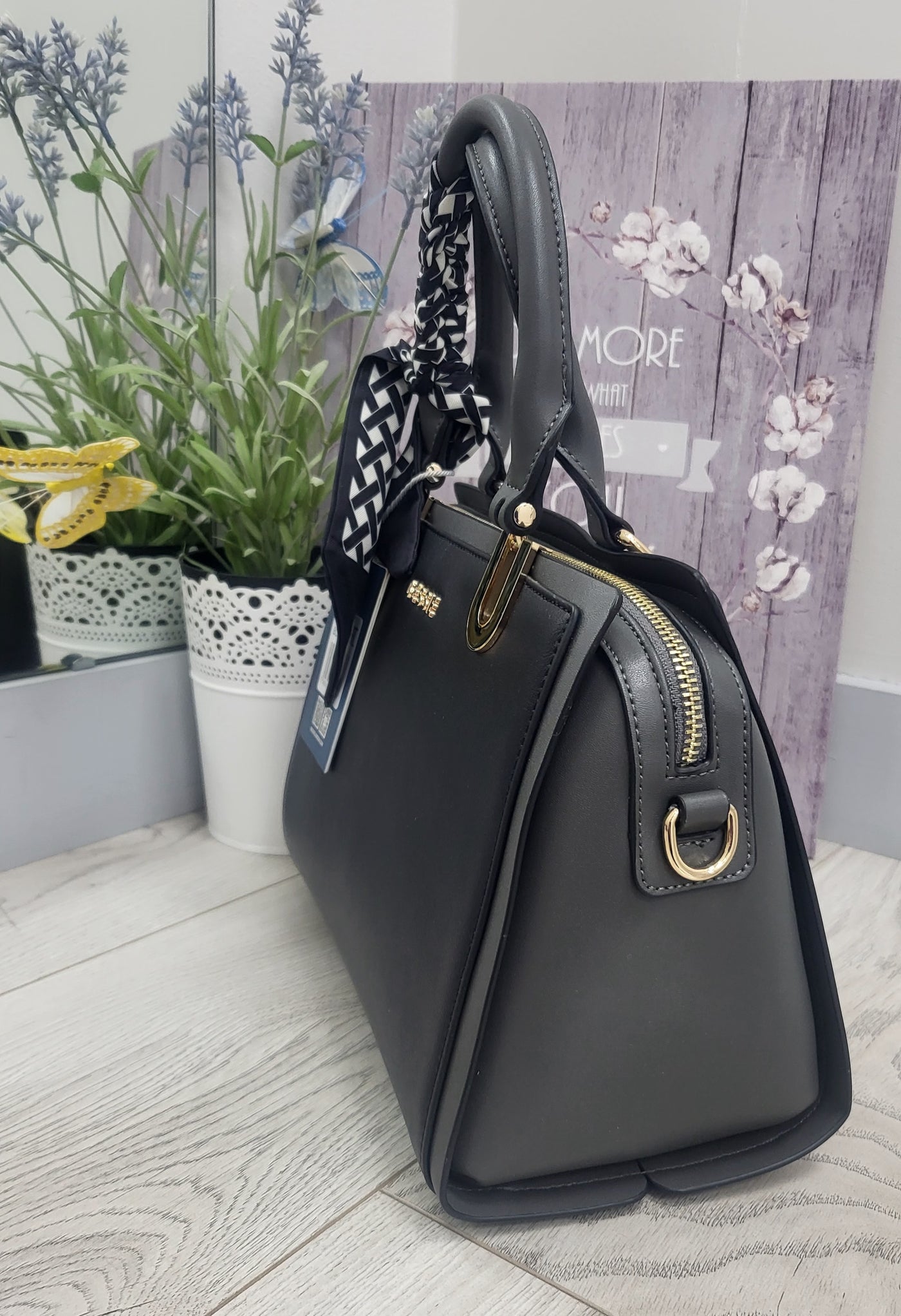 Cross Stitch Bessie London Tasche Bessie London Logo Bessie London