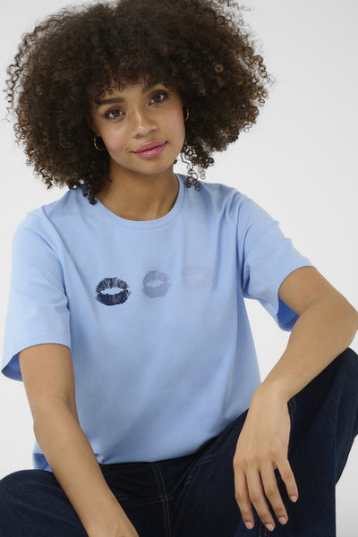 Kiss Me Tee