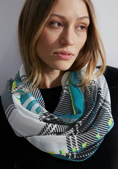Cecil women's loop scarf