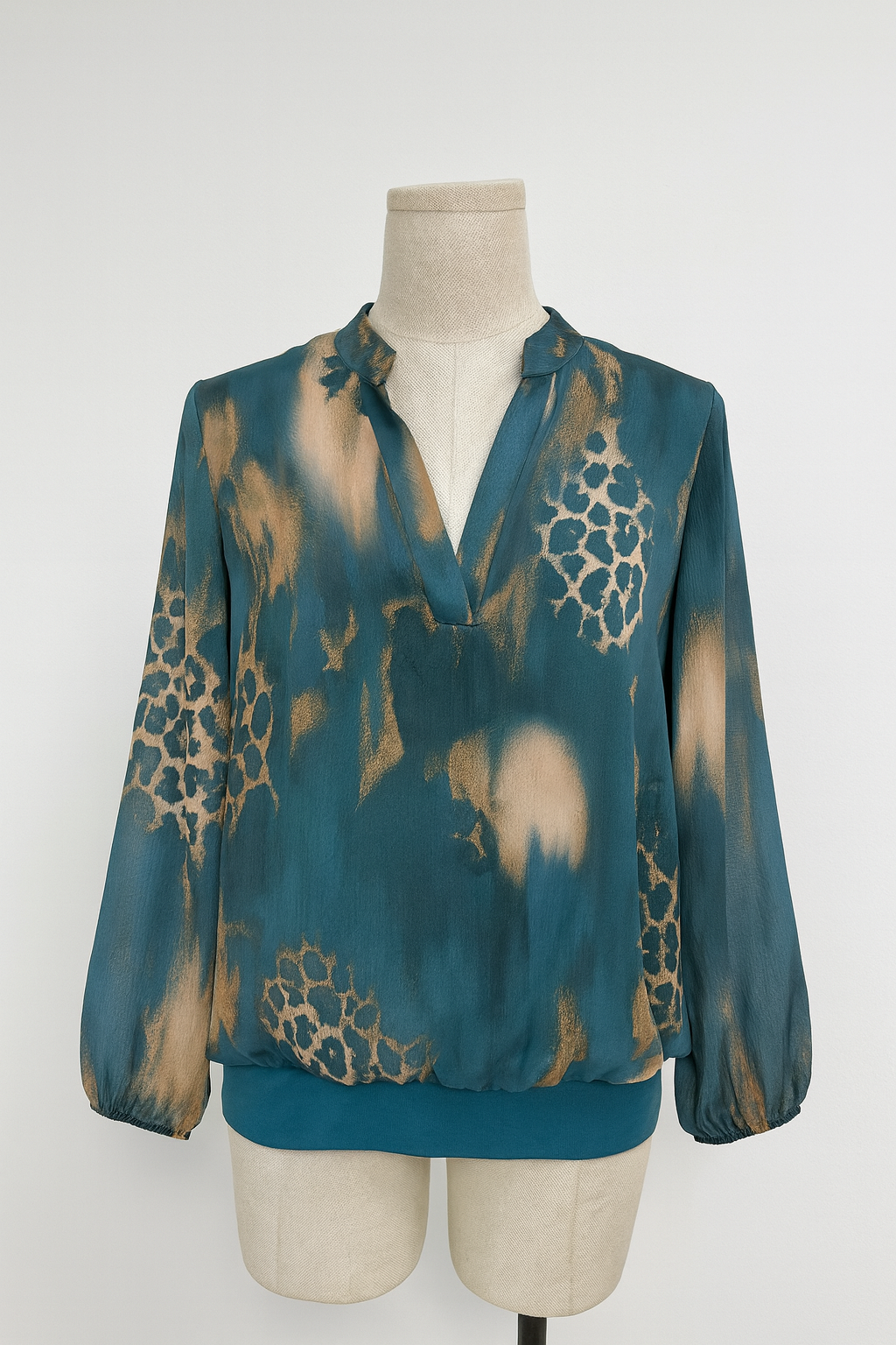 Marc Angelo Alena top