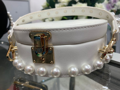 Women's Pearl circle clutch bag