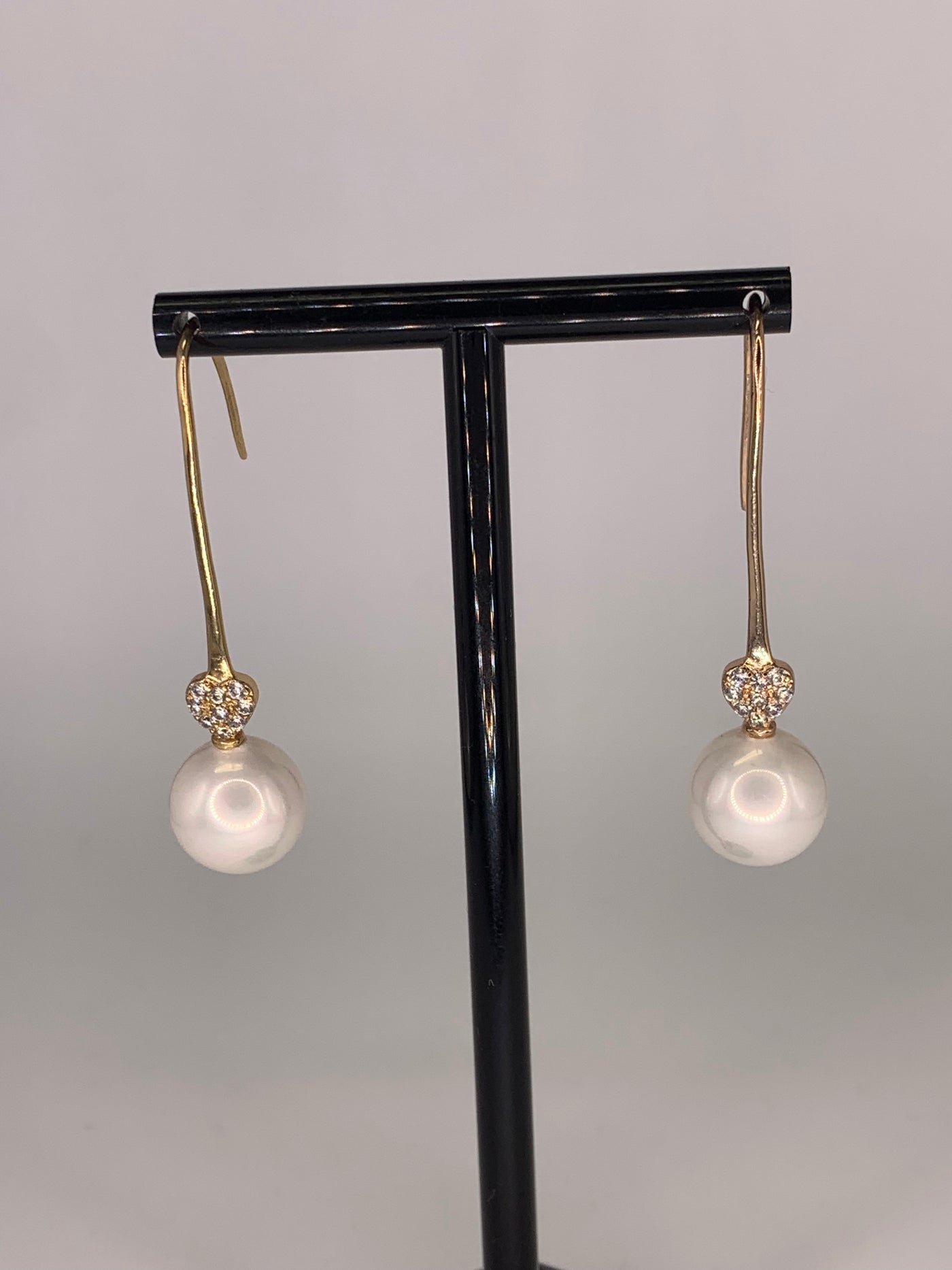 women's Pearl Drop Earrings