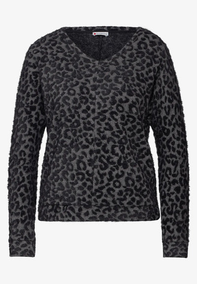 Street one top with leopard pattern