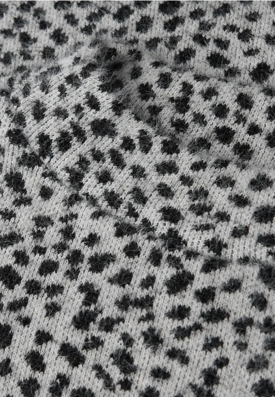Street one Fluffy turtle neck