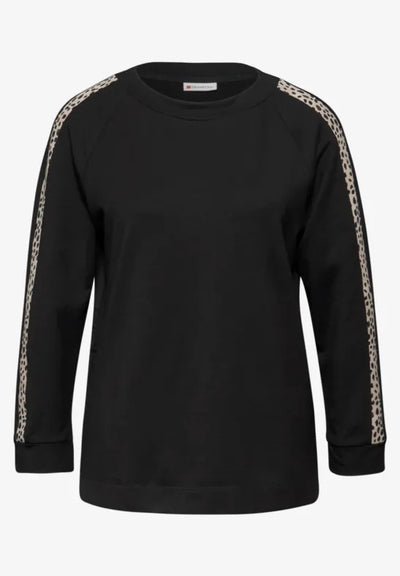 Street One top with leopard print stripes