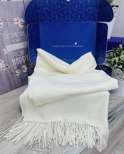 Women's cashmere scarf