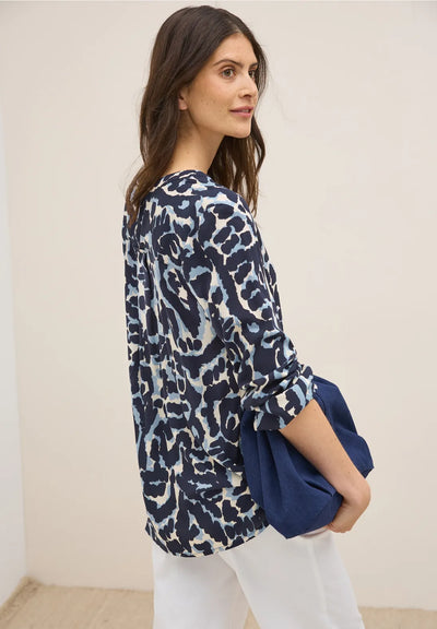 blue and navy patterened top