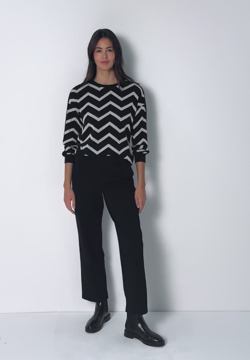 Street One top with side stripes