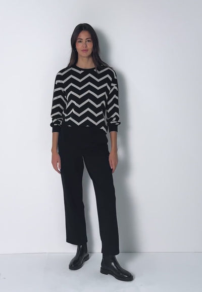 Street One top with side stripes