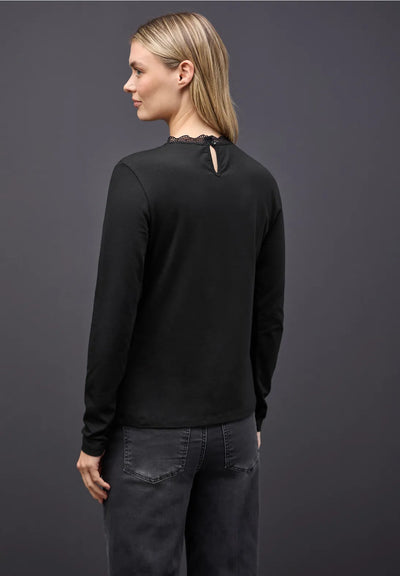 Street One top with lace detail
