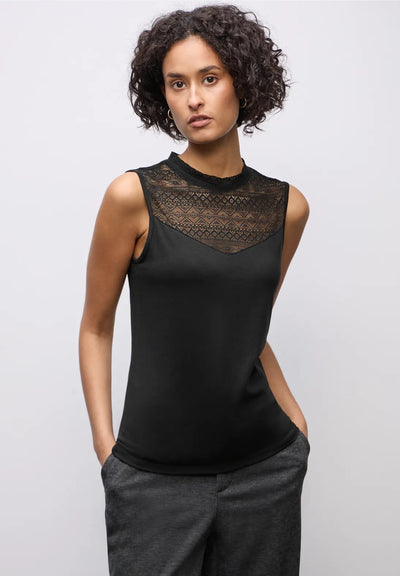 Street one top with lace