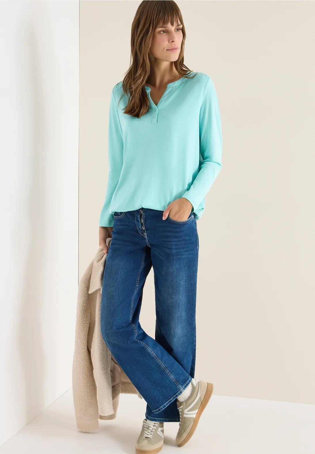 CECIL Tunic-style top