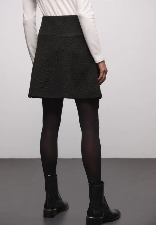Street One skirt with texture