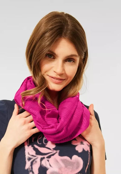Cecil Pink loop scarf
